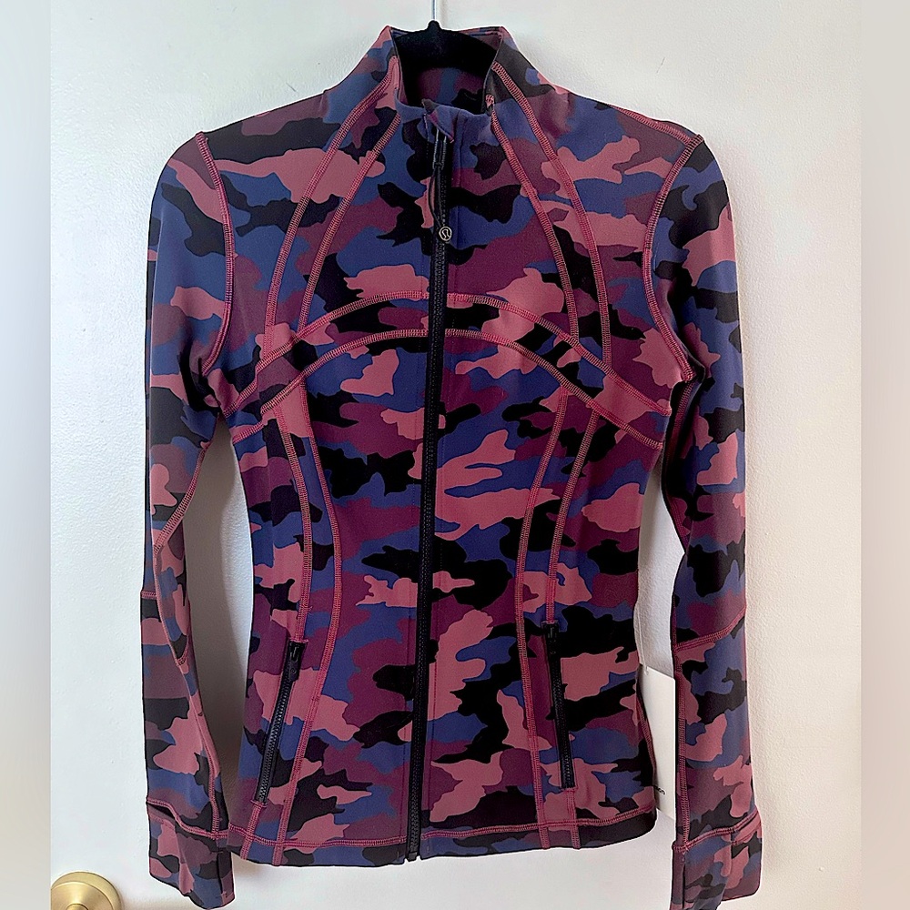 NWT Lululemon Define Jacket Luon Heritage 365 Camo Smoky Red Night Sea Sz 6
